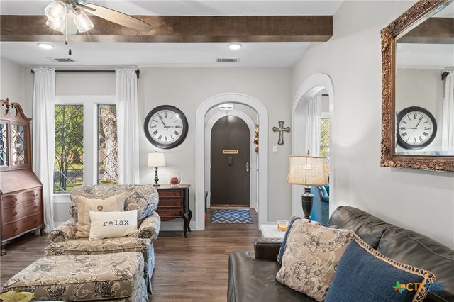 1005 E 14th Street, Cameron, TX 76520