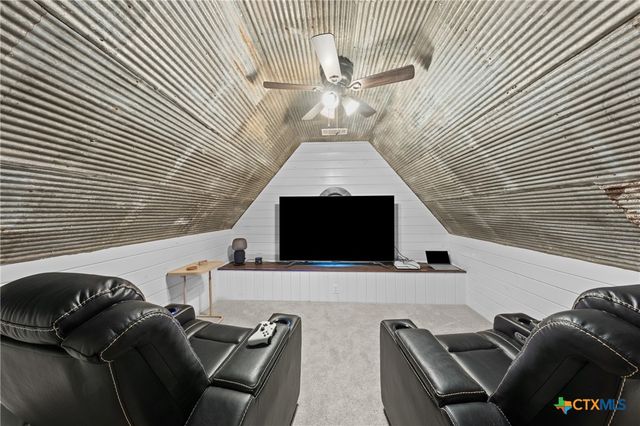 1005 E 14th Street, Cameron, TX 76520