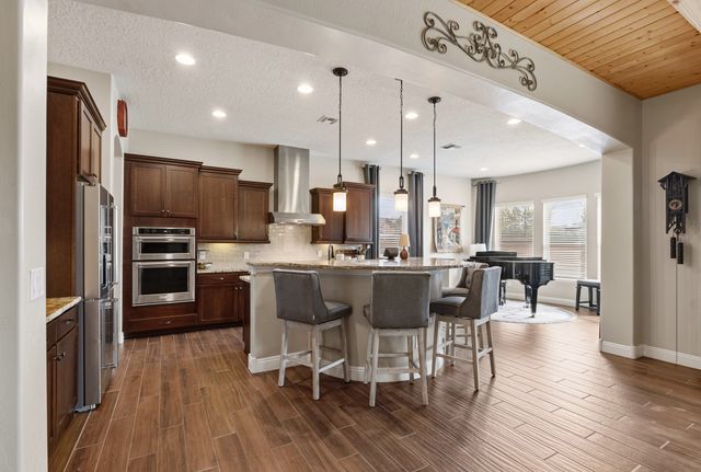 4687 Las Plazuelas, Santa Fe, NM 87507