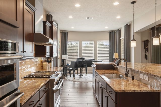 4687 Las Plazuelas, Santa Fe, NM 87507