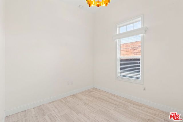 8250 Lankershim Boulevard 112, North Hollywood (los Angeles), CA 91605