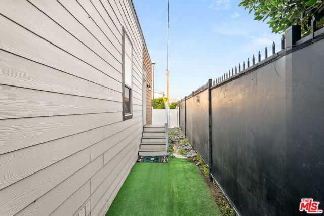 8250 Lankershim Boulevard 112, North Hollywood (los Angeles), CA 91605
