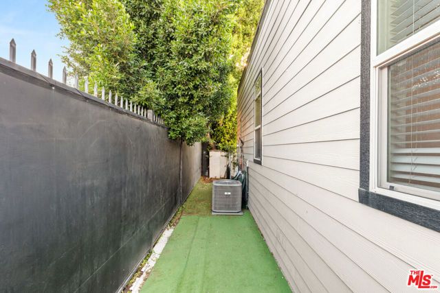 8250 Lankershim Boulevard 112, North Hollywood (los Angeles), CA 91605