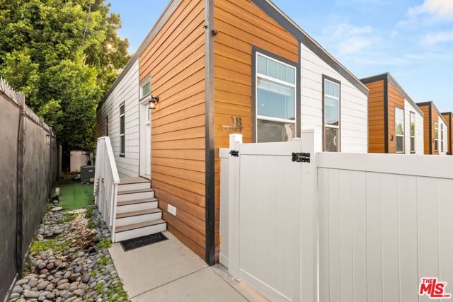 8250 Lankershim Boulevard 112, North Hollywood (los Angeles), CA 91605