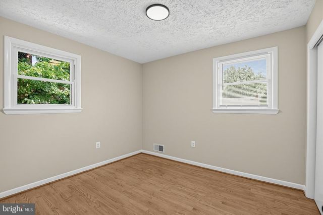 6720 BRIARCLIFF DR, Clinton, MD 20735