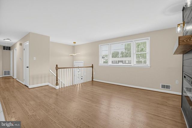 6720 BRIARCLIFF DR, Clinton, MD 20735