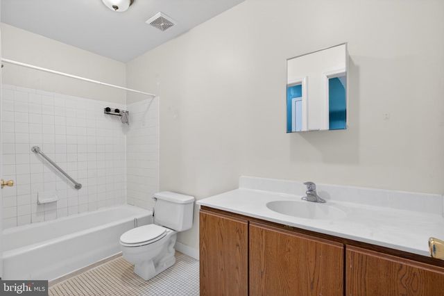 228 GOSHEN RD, Schwenksville, PA 19473