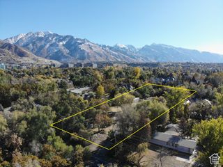 2496 E 6200 S, Holladay, UT 84121