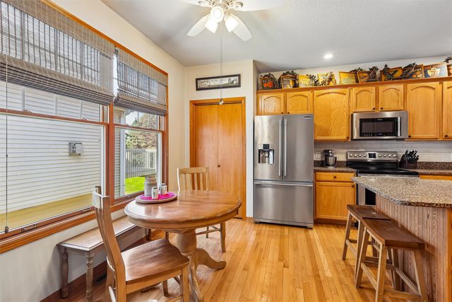 7955 Wistful Vista Drive 14, West Des Moines, IA 50266