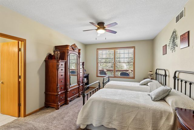 7955 Wistful Vista Drive 14, West Des Moines, IA 50266