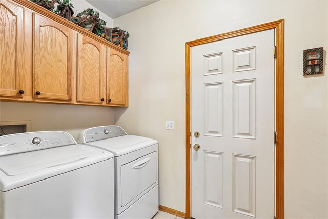 7955 Wistful Vista Drive 14, West Des Moines, IA 50266