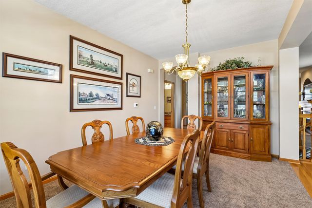 7955 Wistful Vista Drive 14, West Des Moines, IA 50266