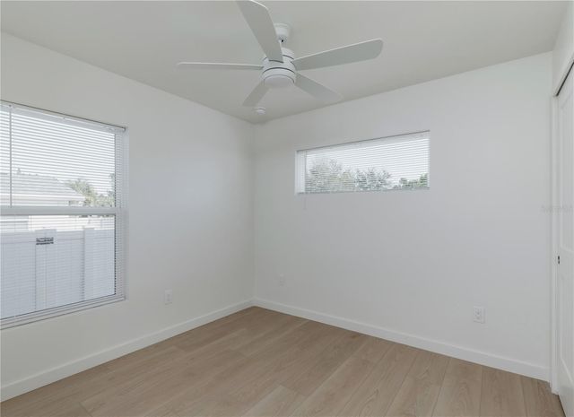 7291 8TH N, St Petersburg, FL 33702