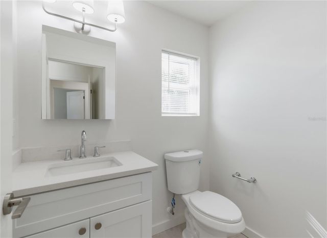 7291 8TH N, St Petersburg, FL 33702