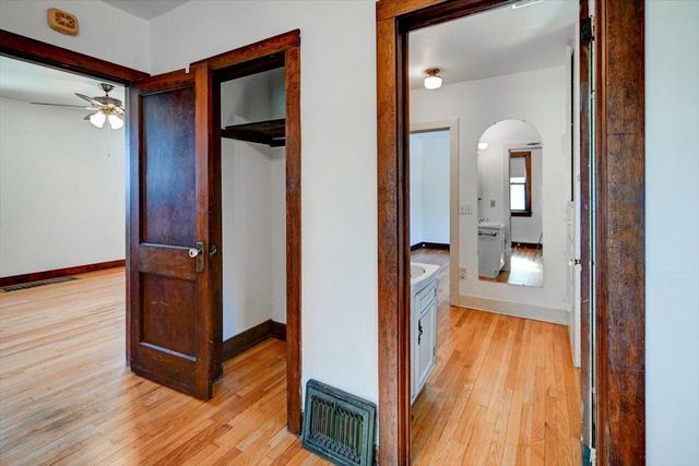 1101 Birch Haven Circle, Monona, WI 53716