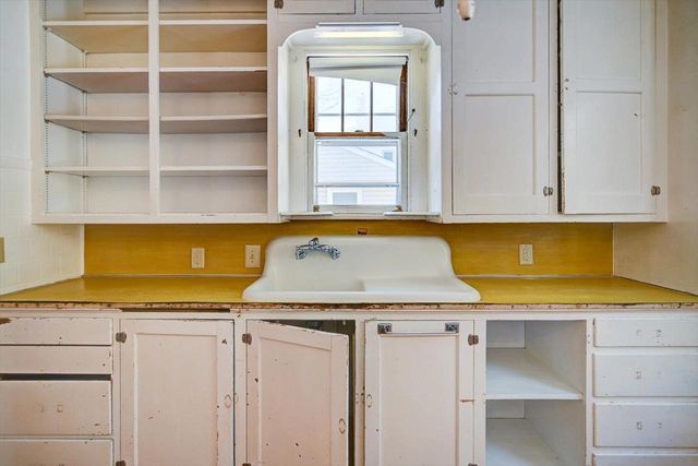 1101 Birch Haven Circle, Monona, WI 53716