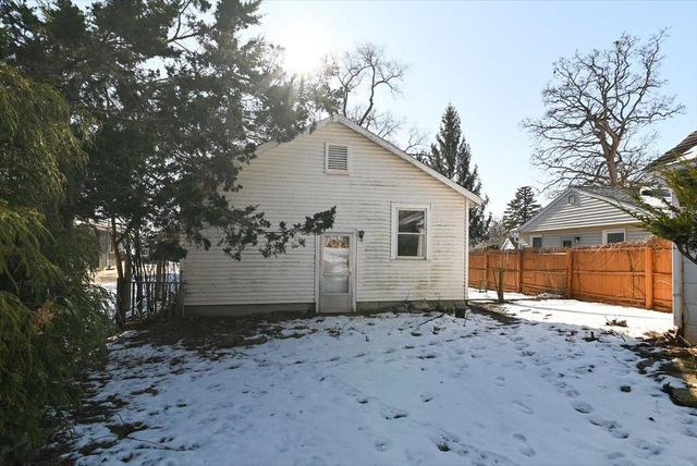 1101 Birch Haven Circle, Monona, WI 53716