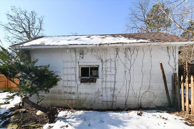 1101 Birch Haven Circle, Monona, WI 53716