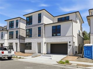 132 Creation, Irvine, CA 92618