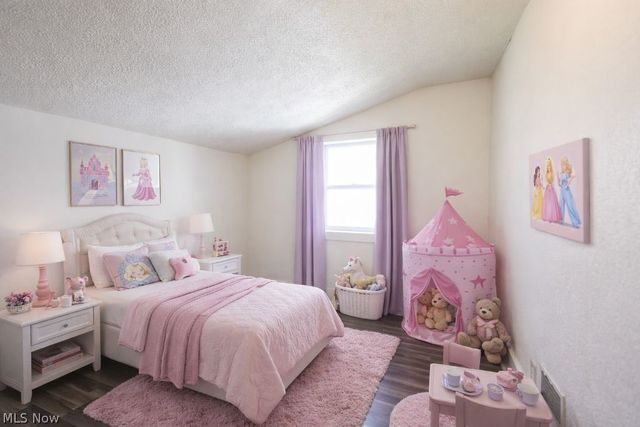 855 Newgarden Avenue, Salem, OH 44460