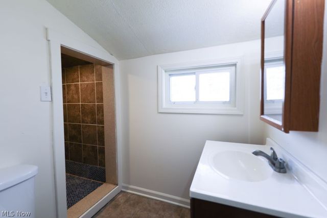 855 Newgarden Avenue, Salem, OH 44460