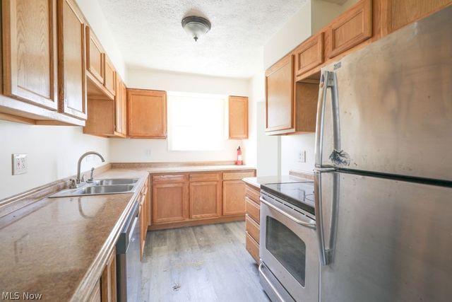 855 Newgarden Avenue, Salem, OH 44460