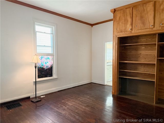 1211 E Elm Street, New Albany, IN 47150