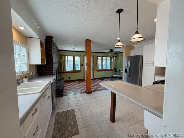 1211 E Elm Street, New Albany, IN 47150