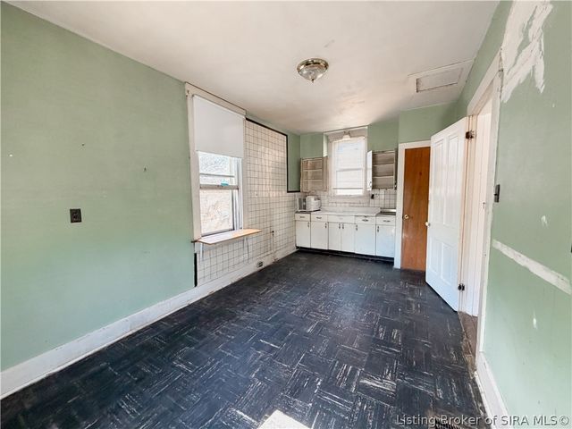1211 E Elm Street, New Albany, IN 47150