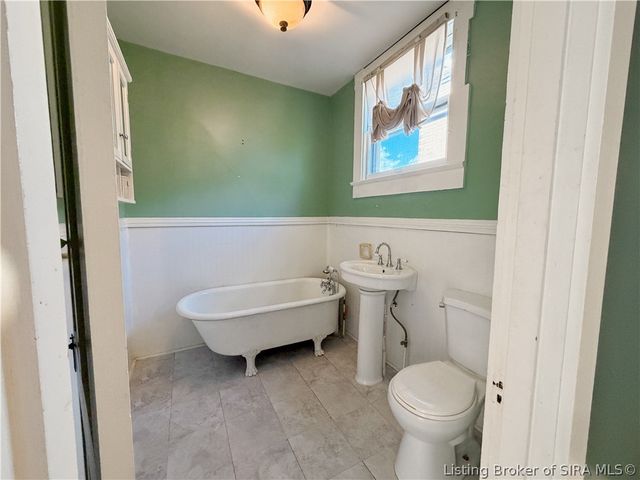1211 E Elm Street, New Albany, IN 47150