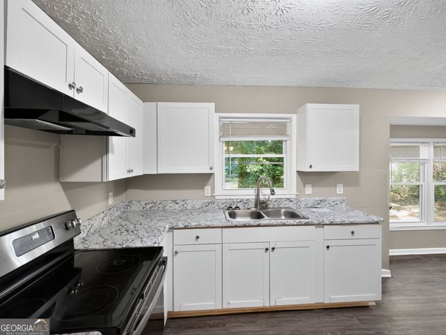 1481 Corn Crib Court, Stone Mountain, GA 30088
