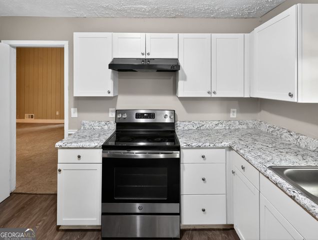 1481 Corn Crib Court, Stone Mountain, GA 30088