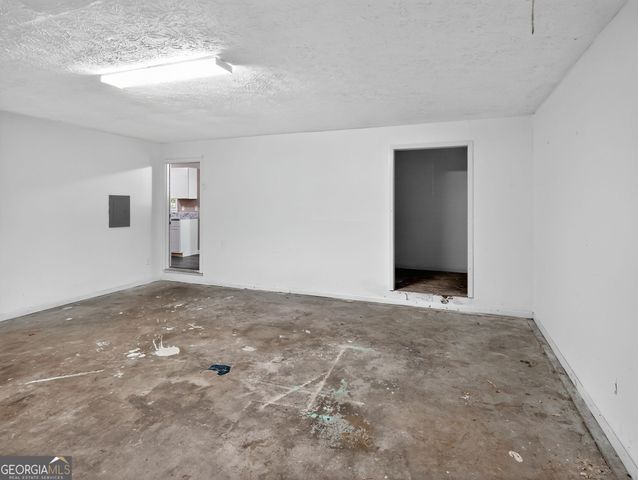1481 Corn Crib Court, Stone Mountain, GA 30088