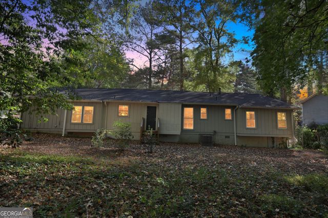 1481 Corn Crib Court, Stone Mountain, GA 30088