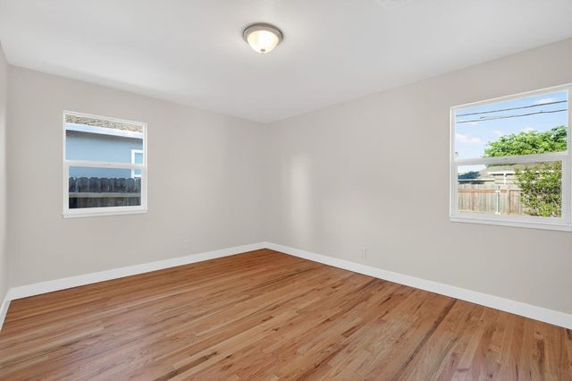 5250 Emerson Rd, Sacramento, CA 95820