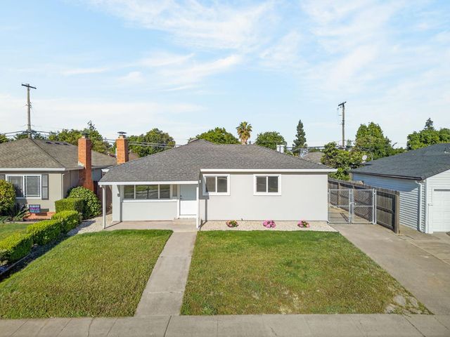 5250 Emerson Rd, Sacramento, CA 95820