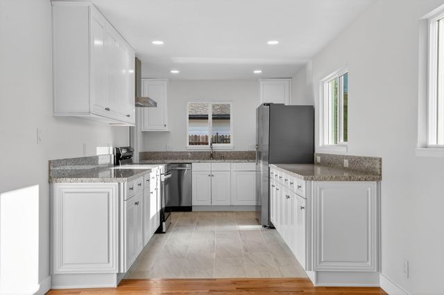 5250 Emerson Rd, Sacramento, CA 95820