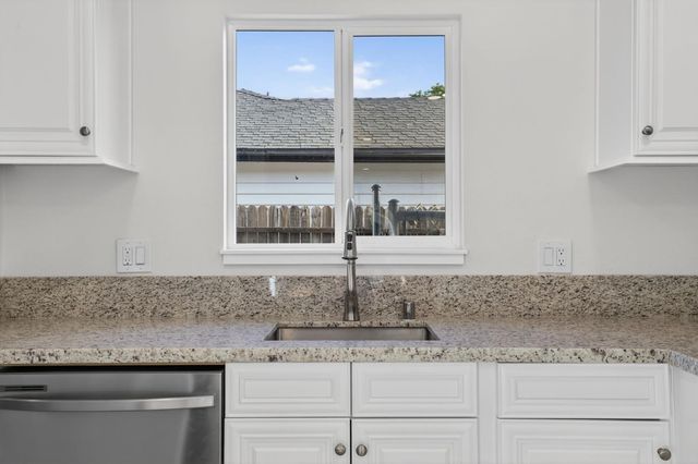 5250 Emerson Rd, Sacramento, CA 95820