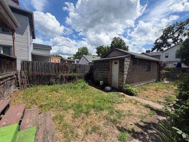 7728 Lyman St, Regent Square, PA 15221