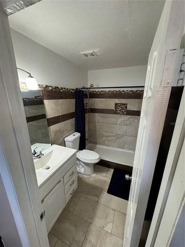 1836 WARRINGWOOD DRIVE B4, Orlando, FL 32839