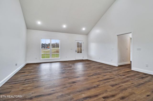 225 Georgee Rd, Jamestown, TN 38556