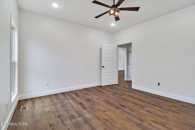 225 Georgee Rd, Jamestown, TN 38556