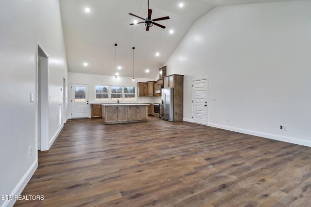 225 Georgee Rd, Jamestown, TN 38556