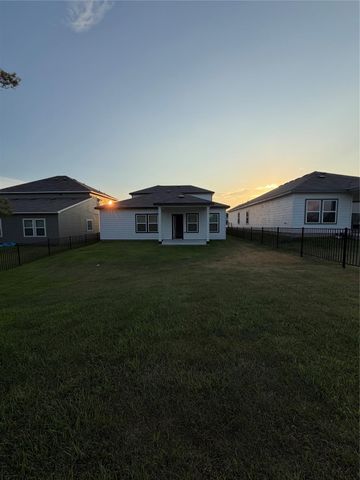 533 Shoreview Drive, Conroe, TX 77303