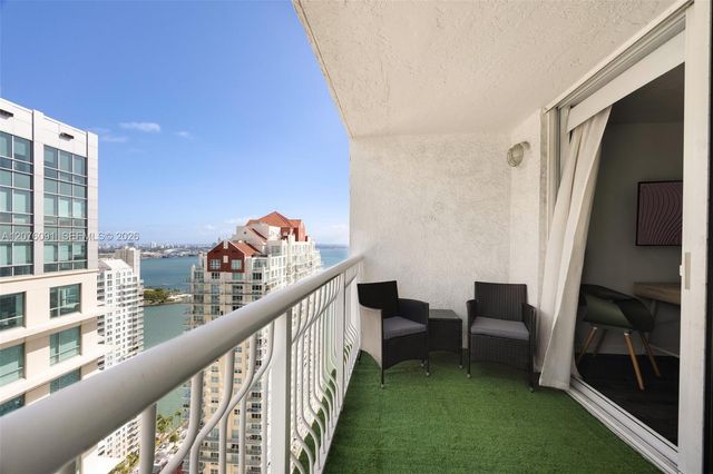 1200 Brickell Bay Drive 4010, Miami, FL 33131