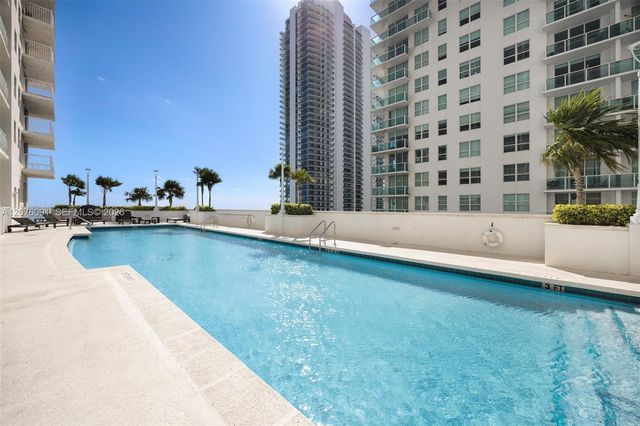 1200 Brickell Bay Drive 4010, Miami, FL 33131