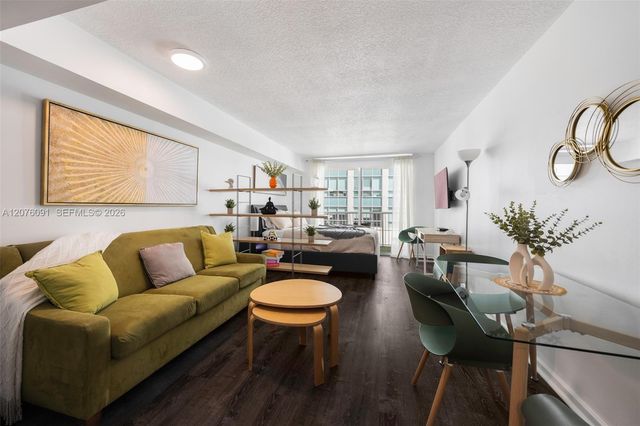 1200 Brickell Bay Drive 4010, Miami, FL 33131