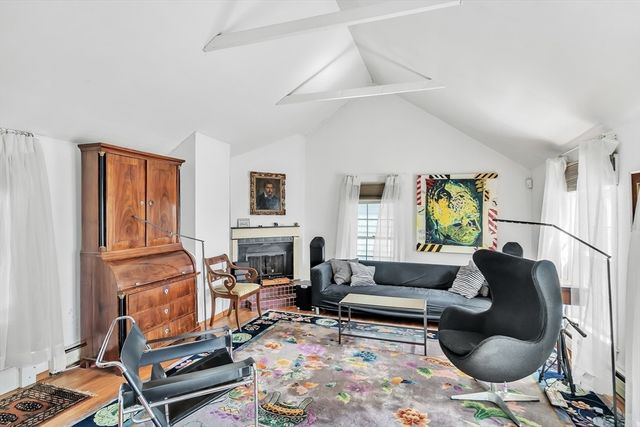 239 Mt Auburn Street, Cambridge, MA 02138