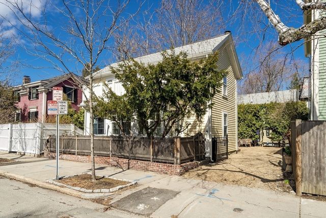 239 Mt Auburn Street, Cambridge, MA 02138