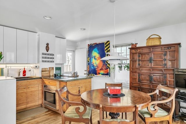 239 Mt Auburn Street, Cambridge, MA 02138